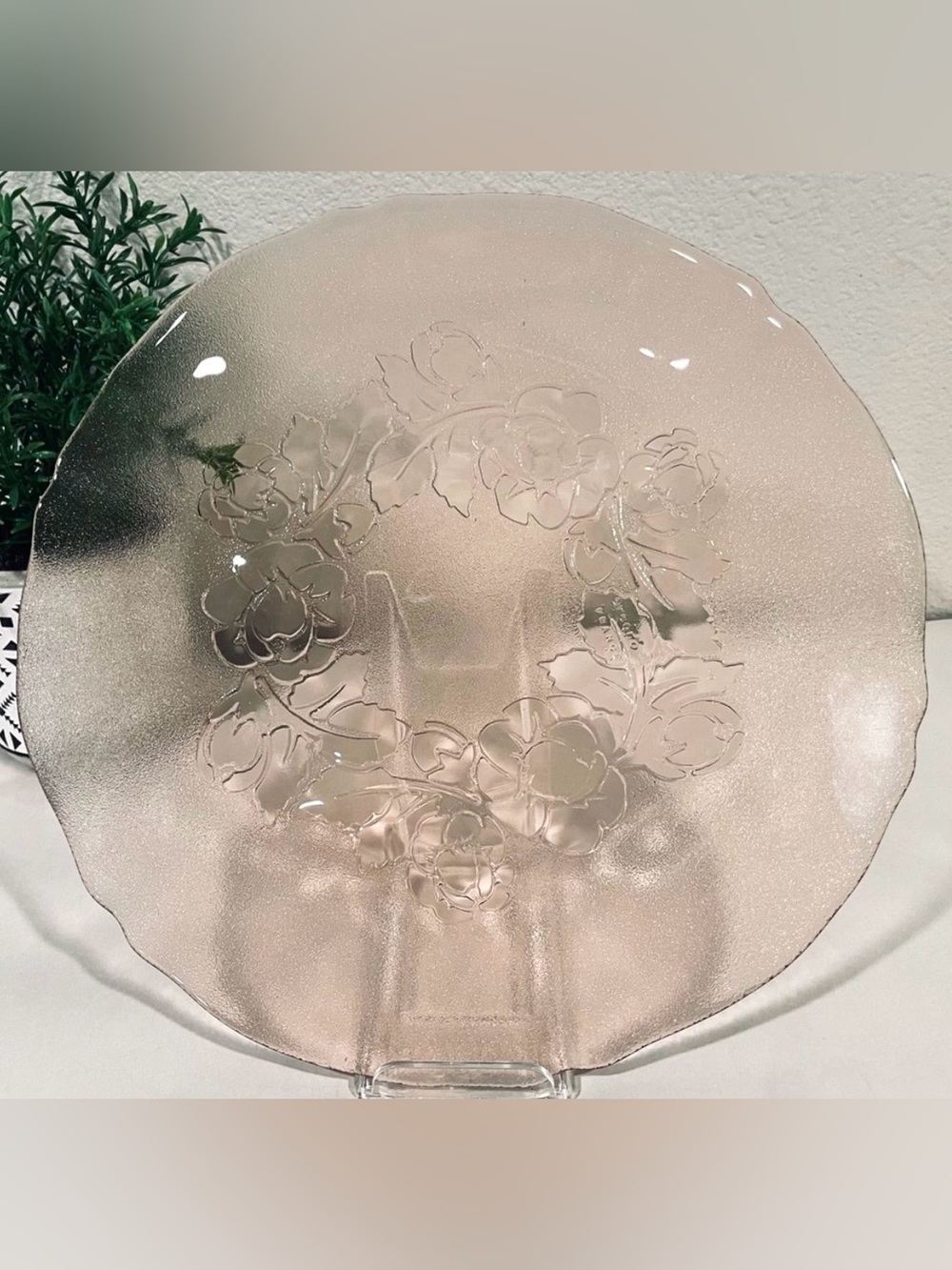 ☀️2/$20 Arcoroc “Rosaline” Rose Pink Dinner Plate | Embossed Roses | France